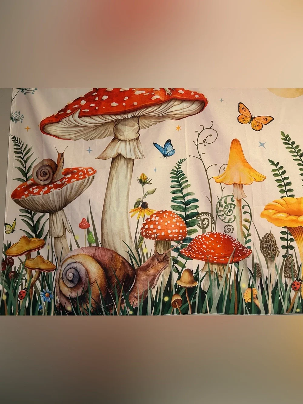MUSHROOM ART WALL TAPESTRY